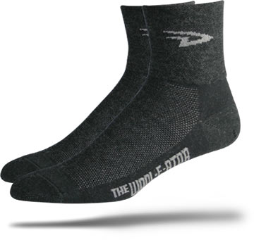 DeFeet Wooleator D-Logo